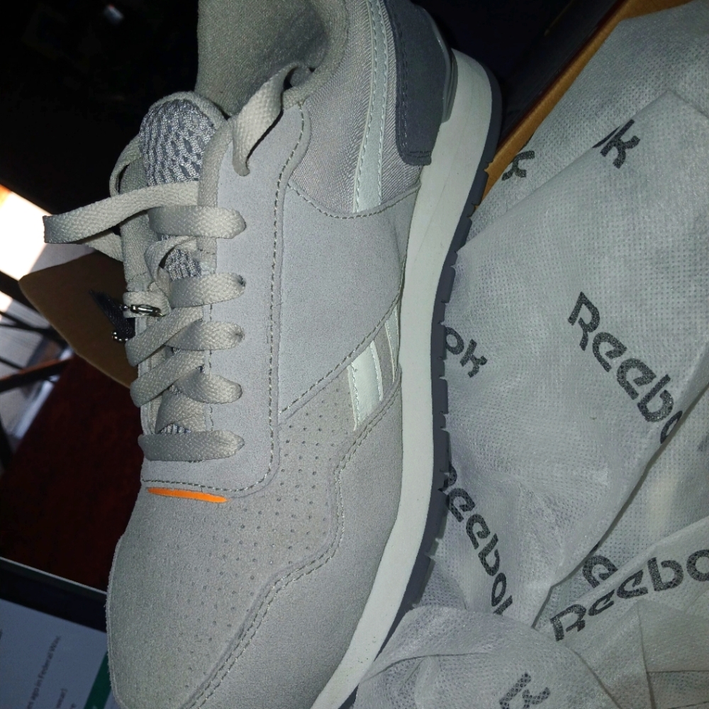 Reebok Work Sneakers   Women sz 7.5